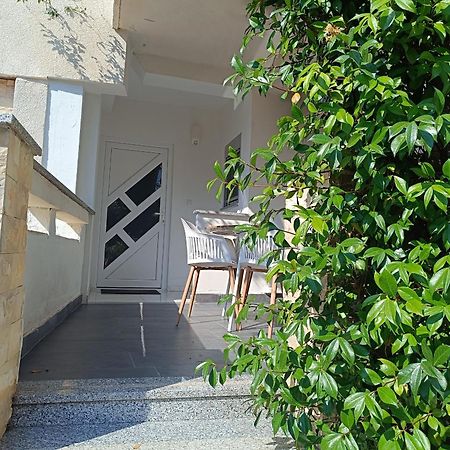 Apartmani Emilio Novalja Extérieur photo