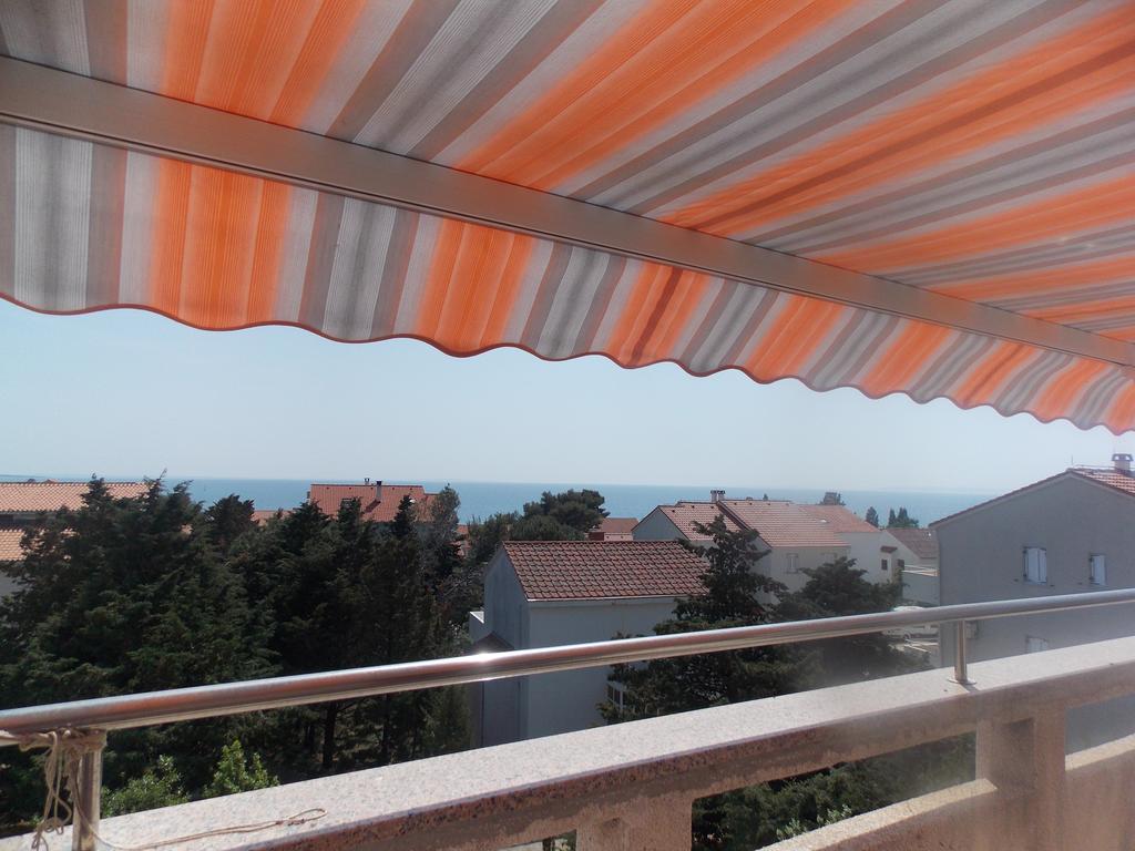 Apartmani Emilio Novalja Chambre photo