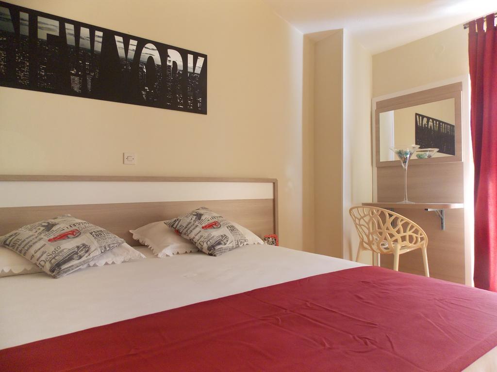 Apartmani Emilio Novalja Extérieur photo