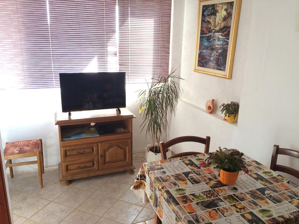 Apartmani Emilio Novalja Extérieur photo