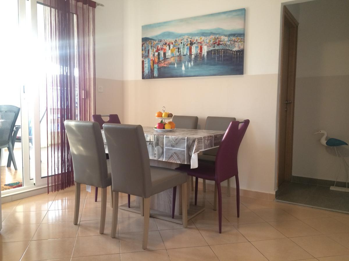 Apartmani Emilio Novalja Extérieur photo